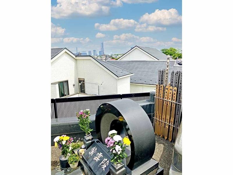 「永代供養墓 紫雲陵」が境内地に併設されています