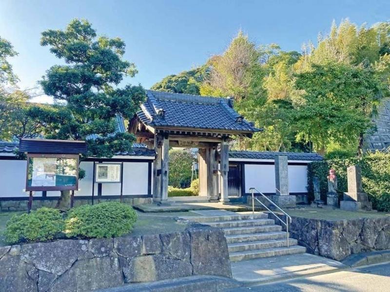 慶珊寺山門