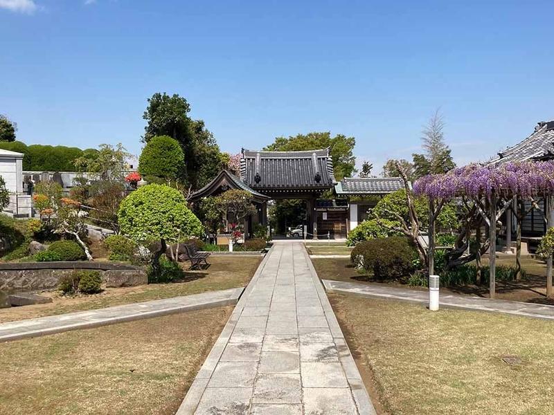 横須賀衣笠樹木葬墓地