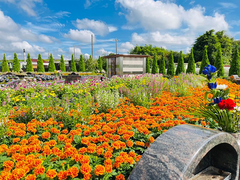 ガーデニング式永代供養墓「花の区」