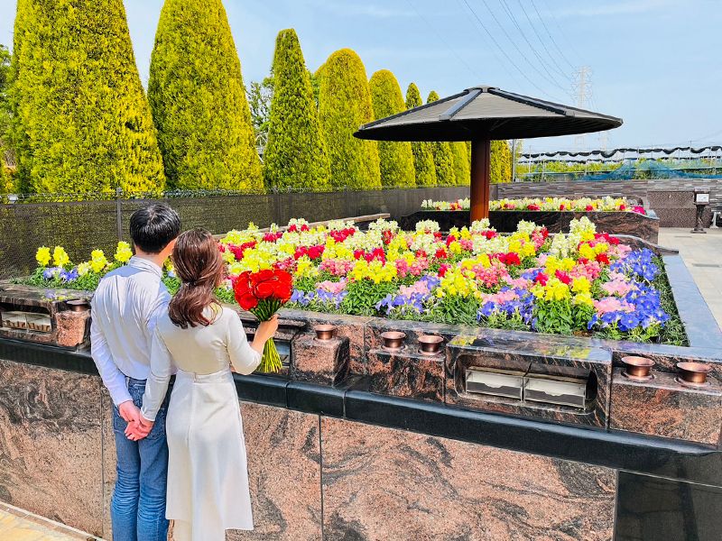 ガーデニング式永代供養墓「月の区」