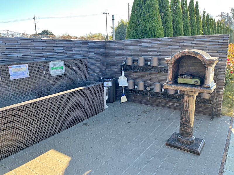 永代供養専用エリア『 四季庭』 水場と着火台