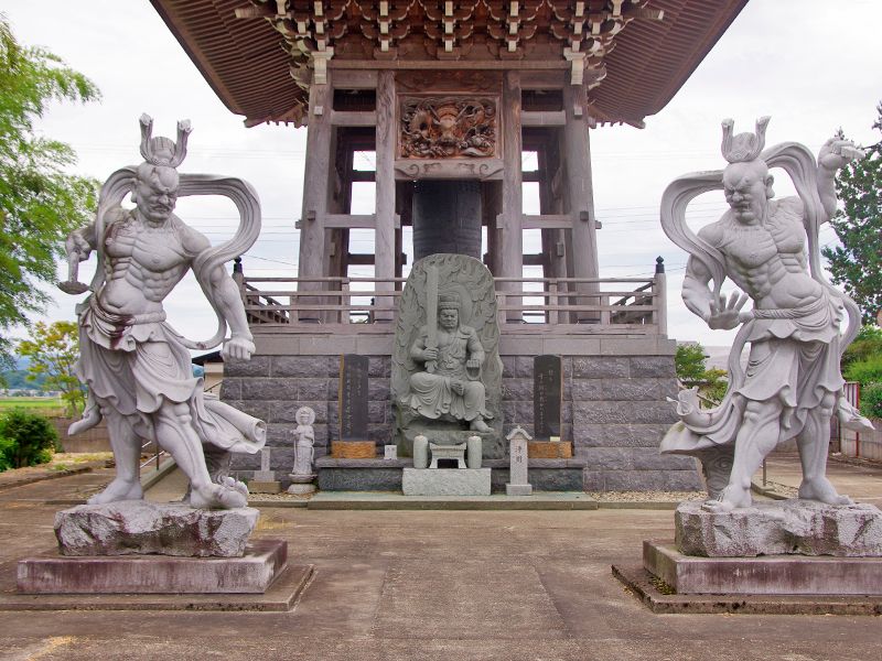 秋田で一番大きい鐘