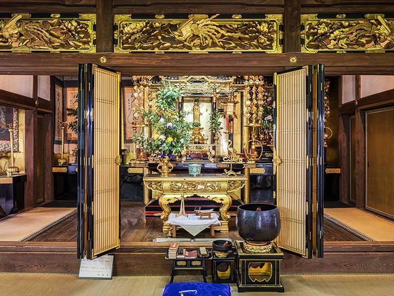 永代供養付樹木葬・納骨堂 布施金色堂