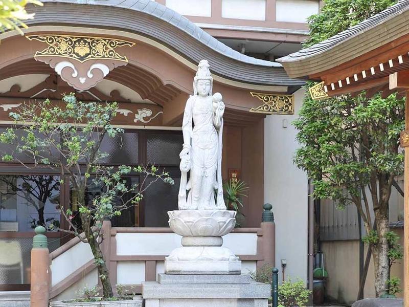 新宿 しあわせ薬師墓苑